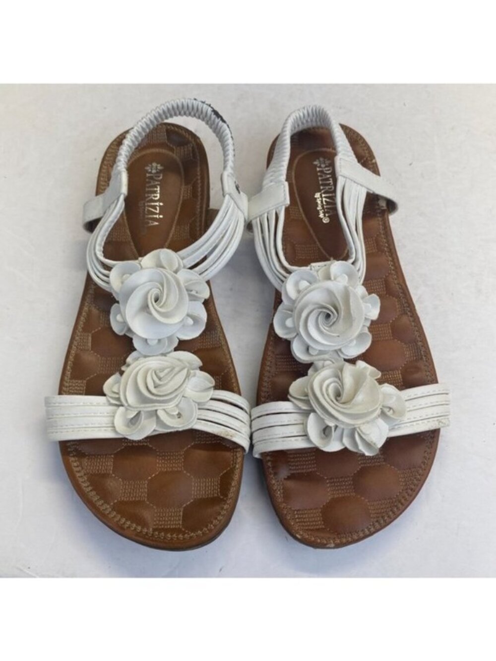 Patrizia Spring Step Womens 41/10.5 White Floral Sandals Flat Strappy Open Toe